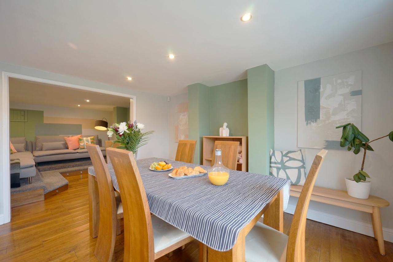 Stunning 5 Bed House In Chapel Allerton, Sleeps 9 Leeds  Zewnętrze zdjęcie